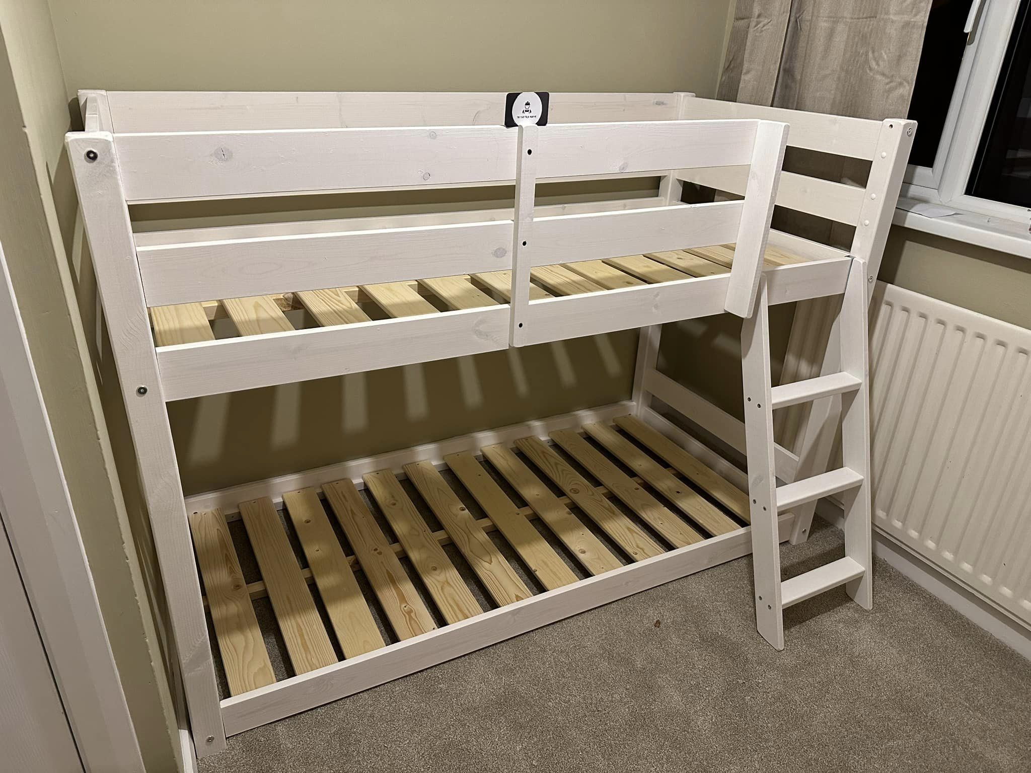 Single kids bunk bed in white wood